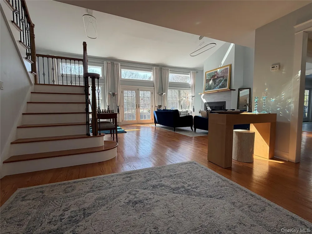 27 Deer Path Quogue, NY 11959