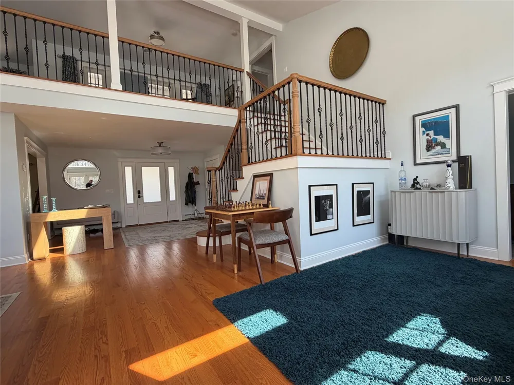 27 Deer Path Quogue, NY 11959