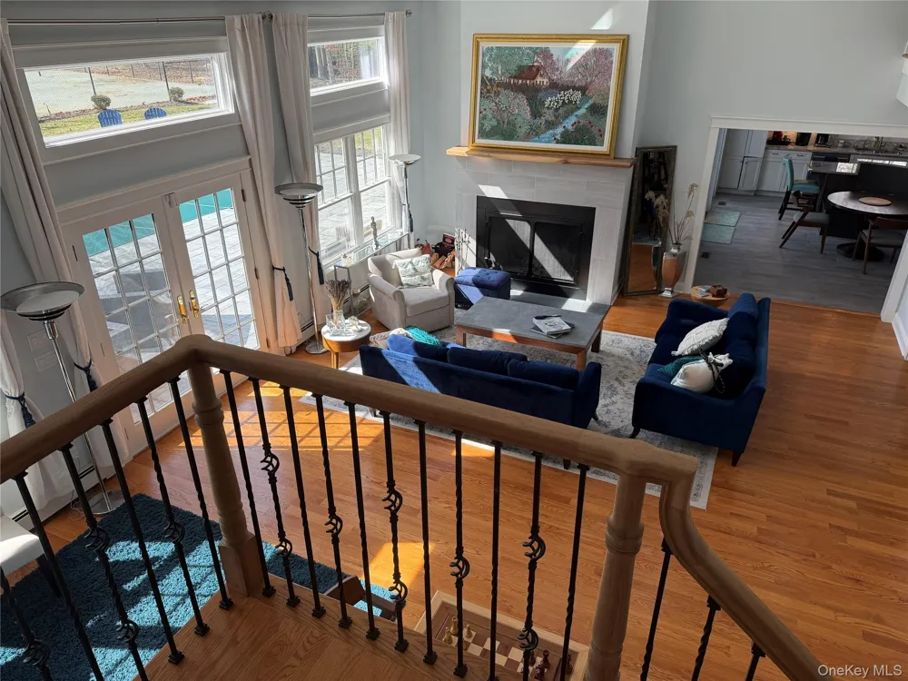27 Deer Path Quogue, NY 11959