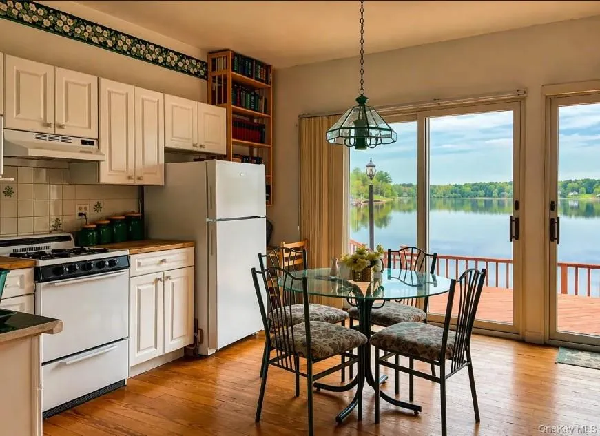 238 Lakeview Drive Road Highland Lake, NY 12743