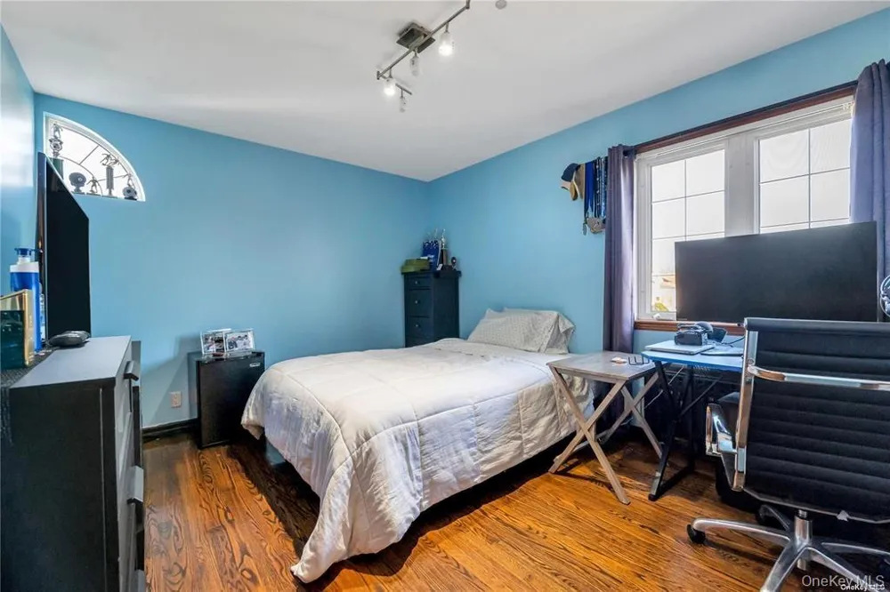 50-43 192nd Street Fresh Meadows, NY 11365