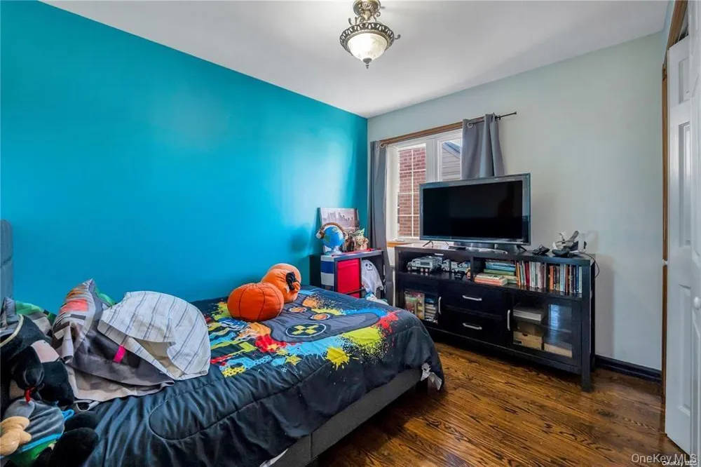 50-43 192nd Street Fresh Meadows, NY 11365