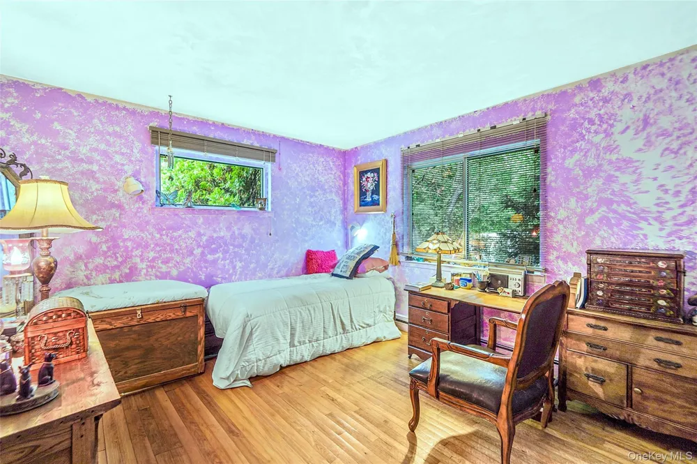 271 Bread And Cheese Hollow Road Northport, NY 11768