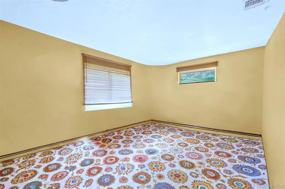 271 Bread And Cheese Hollow Road Northport, NY 11768