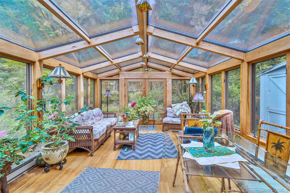 271 Bread And Cheese Hollow Road Northport, NY 11768