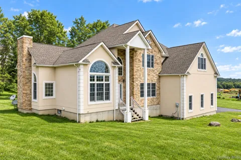 107 Breeze Hill Road