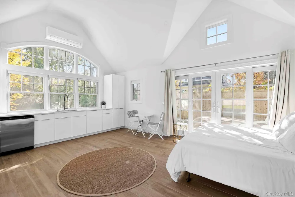96 Miller Road Southampton, NY 11968