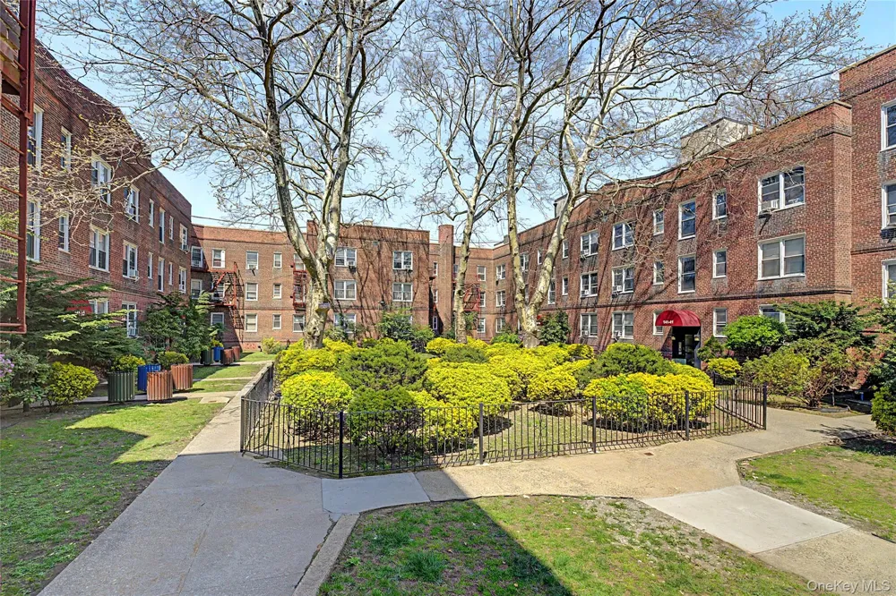 14137 79th Avenue #3O Flushing, NY 11367
