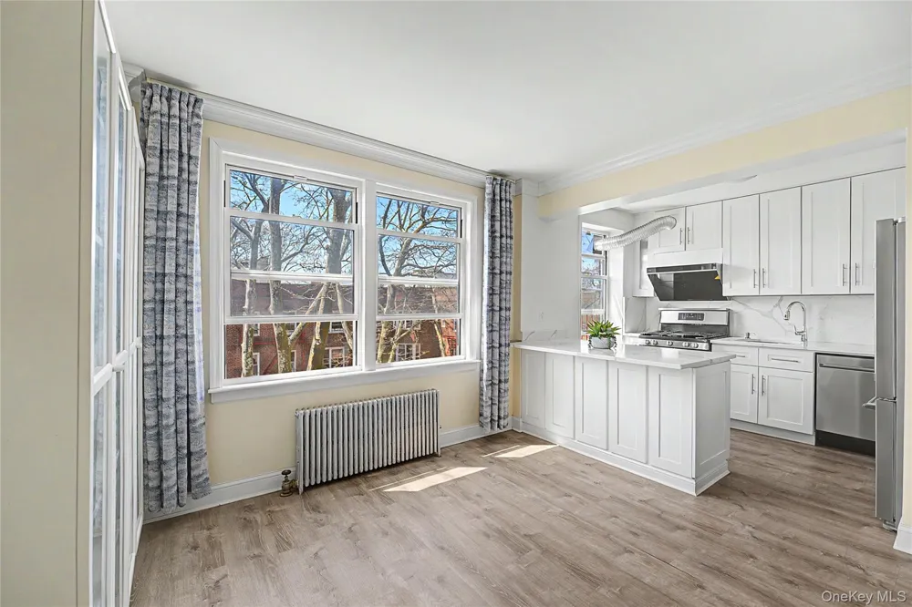 14137 79th Avenue #3O Flushing, NY 11367