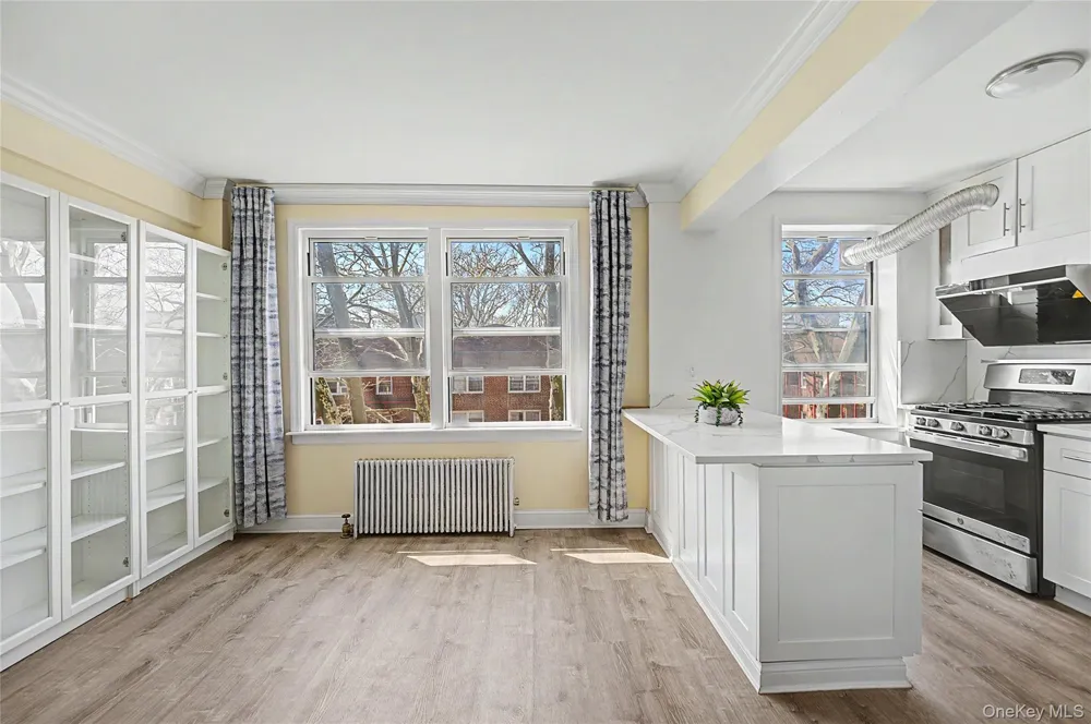 14137 79th Avenue #3O Flushing, NY 11367