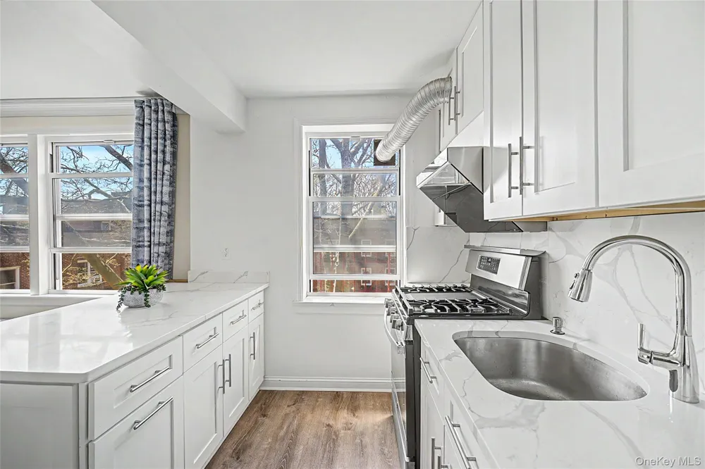 14137 79th Avenue #3O Flushing, NY 11367