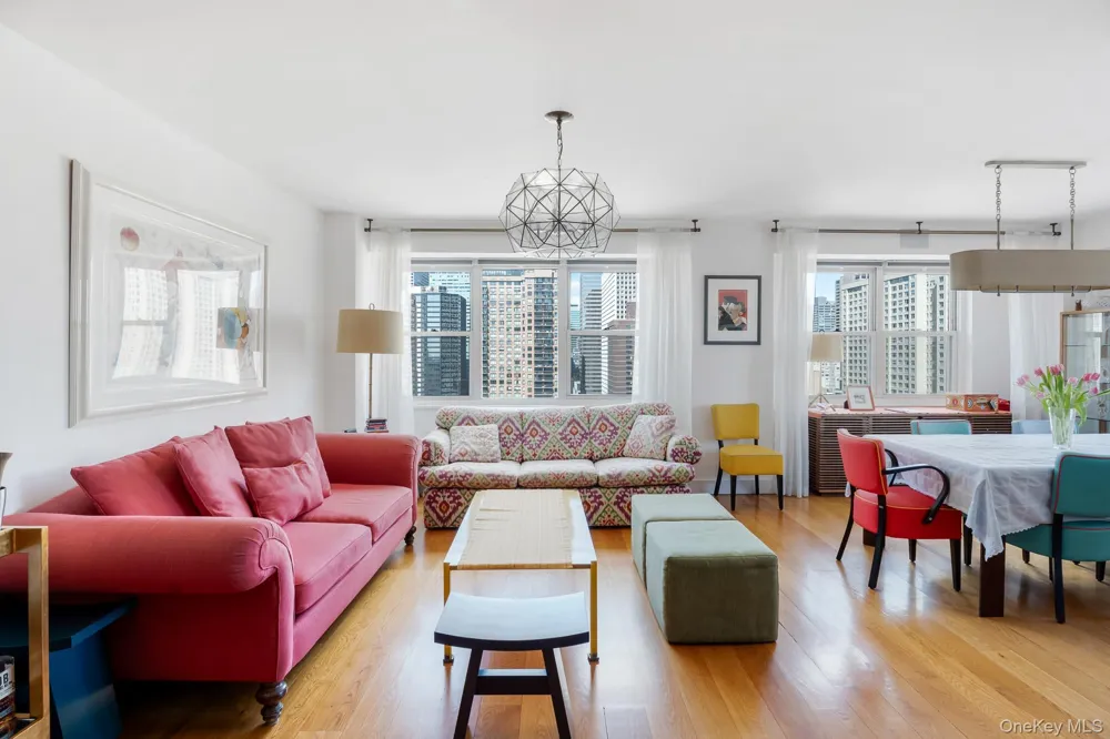 400 E 54th Street #25CDE New York (Manhattan), NY 10022