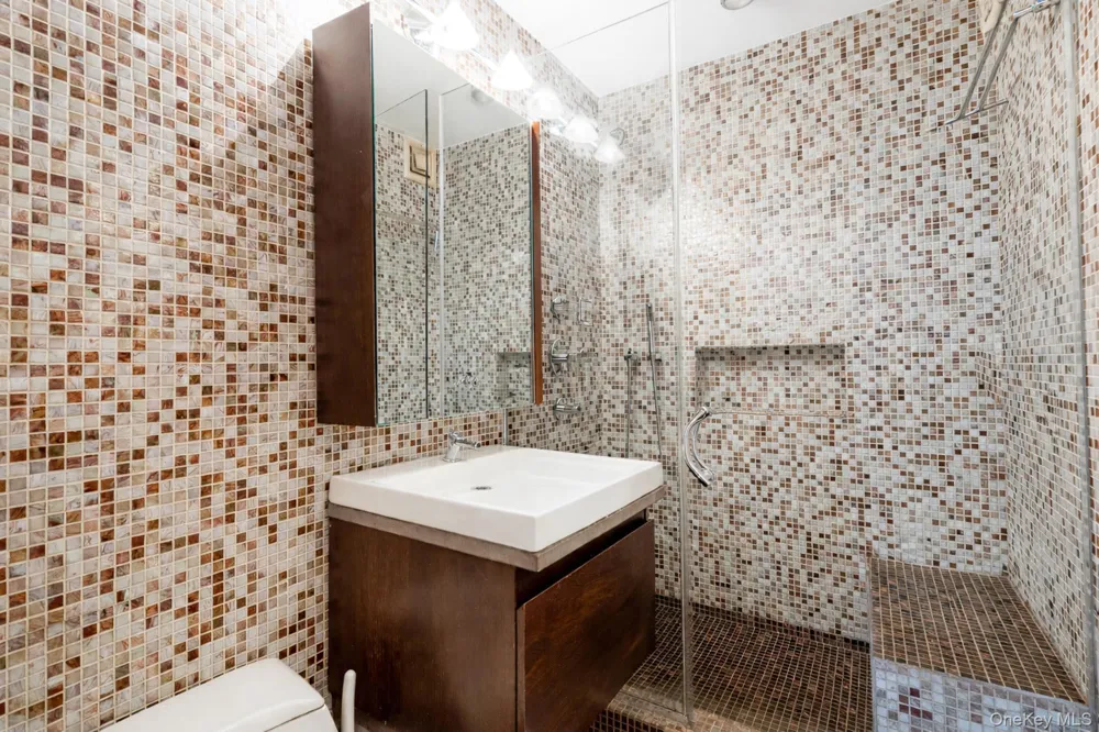 400 E 54th Street #25CDE New York (Manhattan), NY 10022