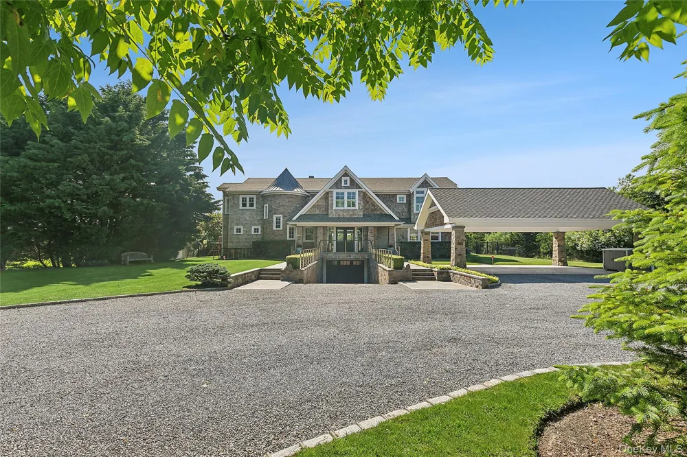 61 A South Bay Avenue Eastport, NY 11941