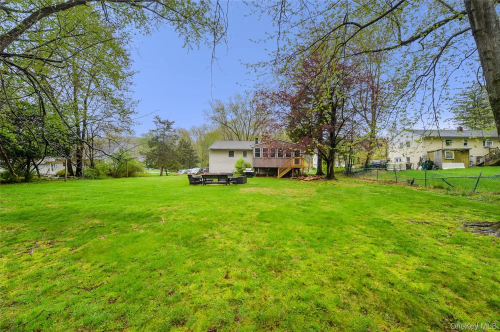 14 Lynmore Avenue Salisbury Mills, NY 12577