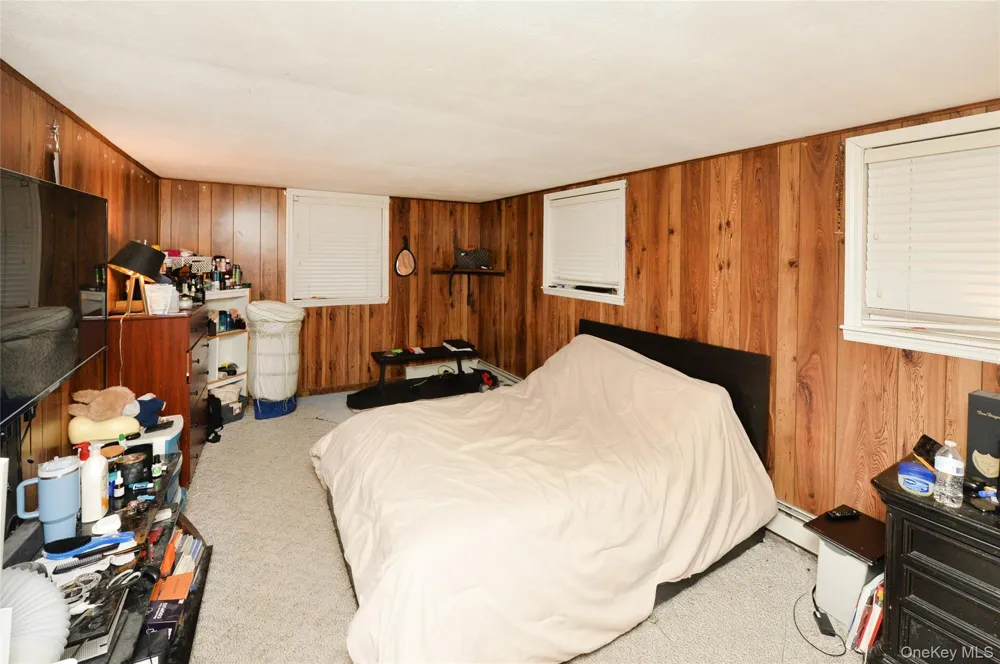 14 Lynmore Avenue Salisbury Mills, NY 12577