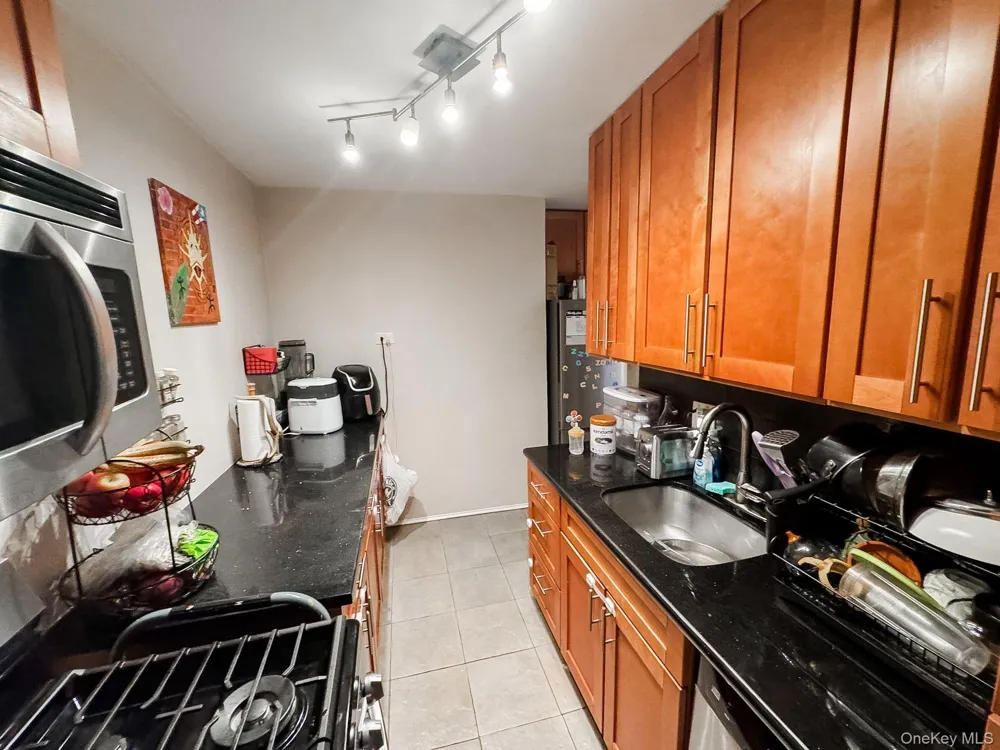 83-25 98th Street #1P Woodhaven, NY 11421
