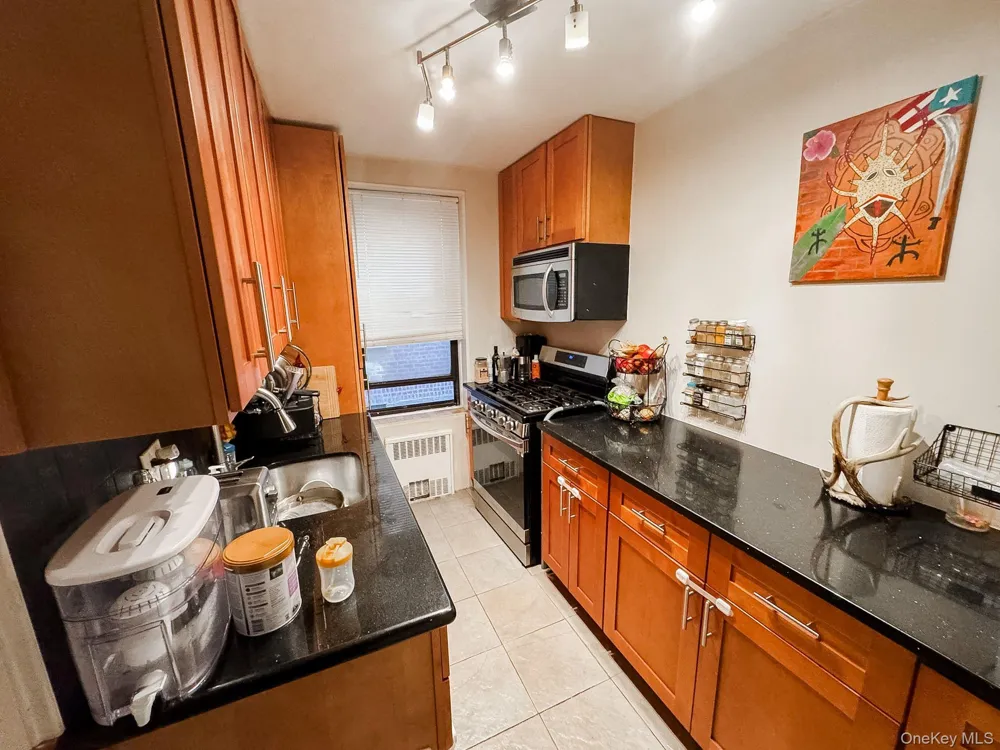 83-25 98th Street #1P Woodhaven, NY 11421