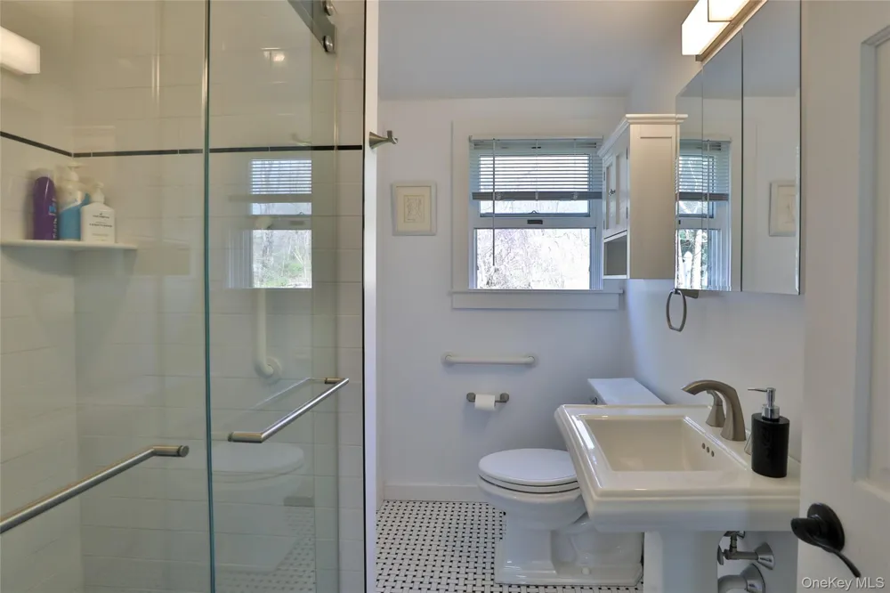 176 Williams Road Red Hook, NY 12571