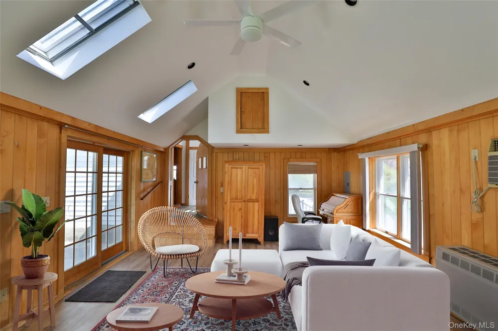 176 Williams Road Red Hook, NY 12571