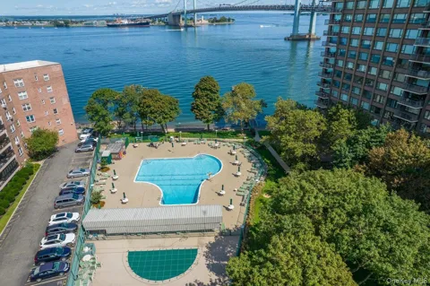 166-25 Powells Cove Boulevard #15D