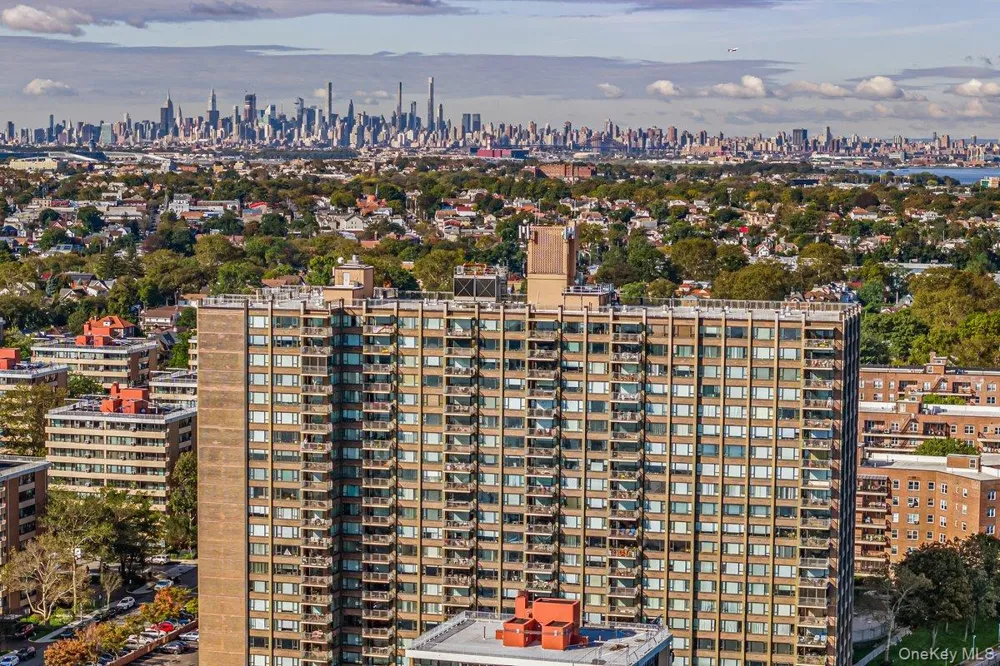 166-25 Powells Cove Boulevard #15D Beechhurst, NY 11357