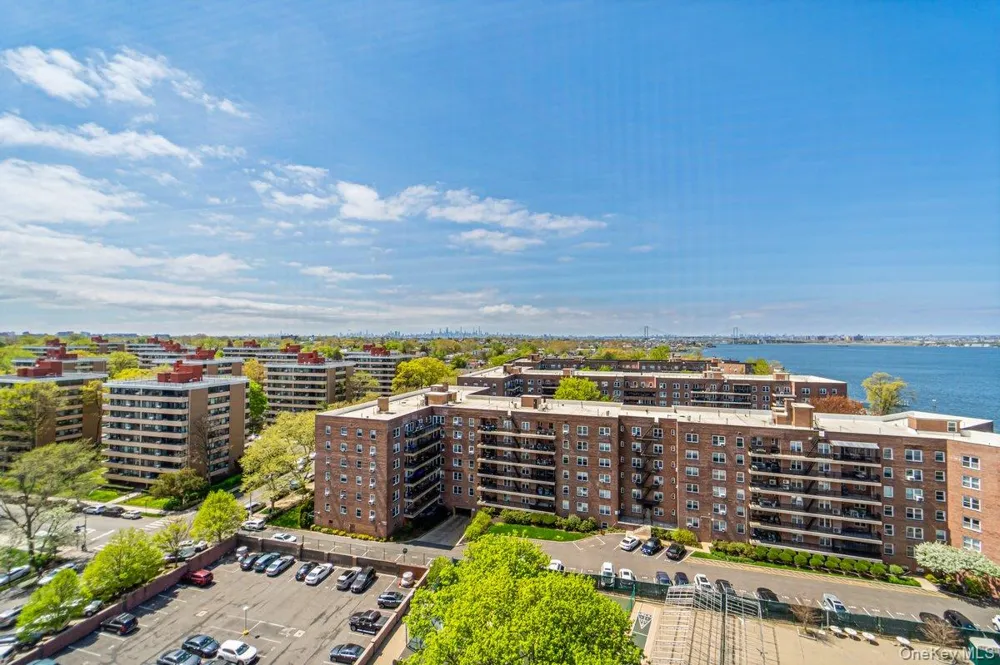 166-25 Powells Cove Boulevard #15D Beechhurst, NY 11357