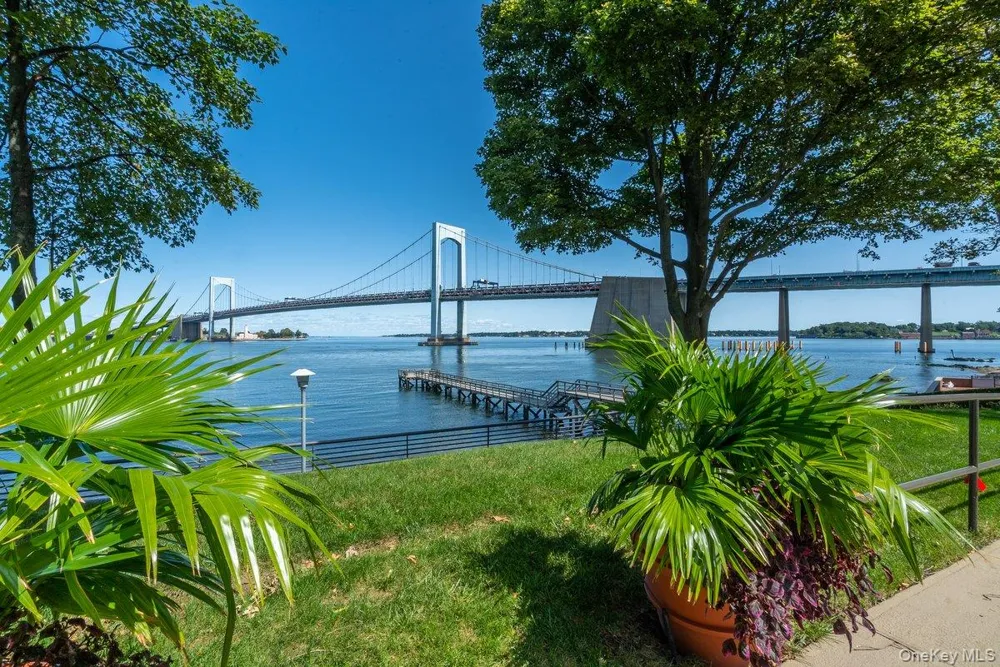 166-25 Powells Cove Boulevard #15D Beechhurst, NY 11357