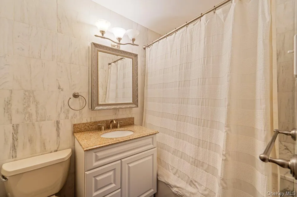 166-25 Powells Cove Boulevard #15D Beechhurst, NY 11357