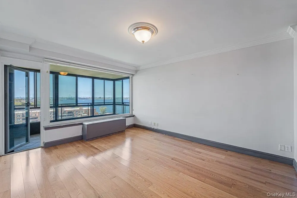 166-25 Powells Cove Boulevard #15D Beechhurst, NY 11357
