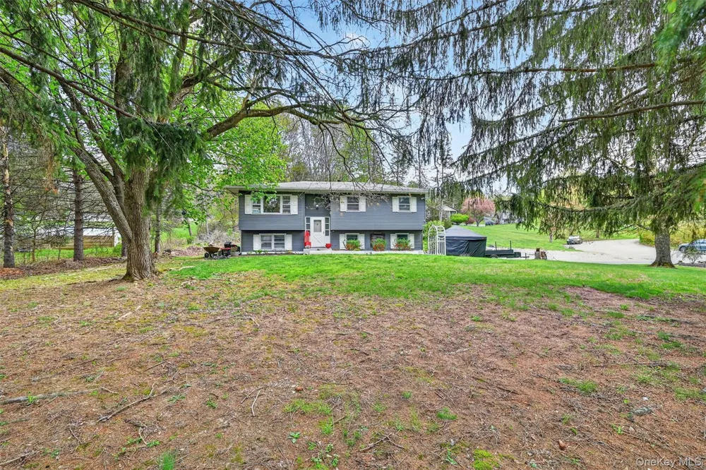 5 Regelski Drive Florida, NY 10921