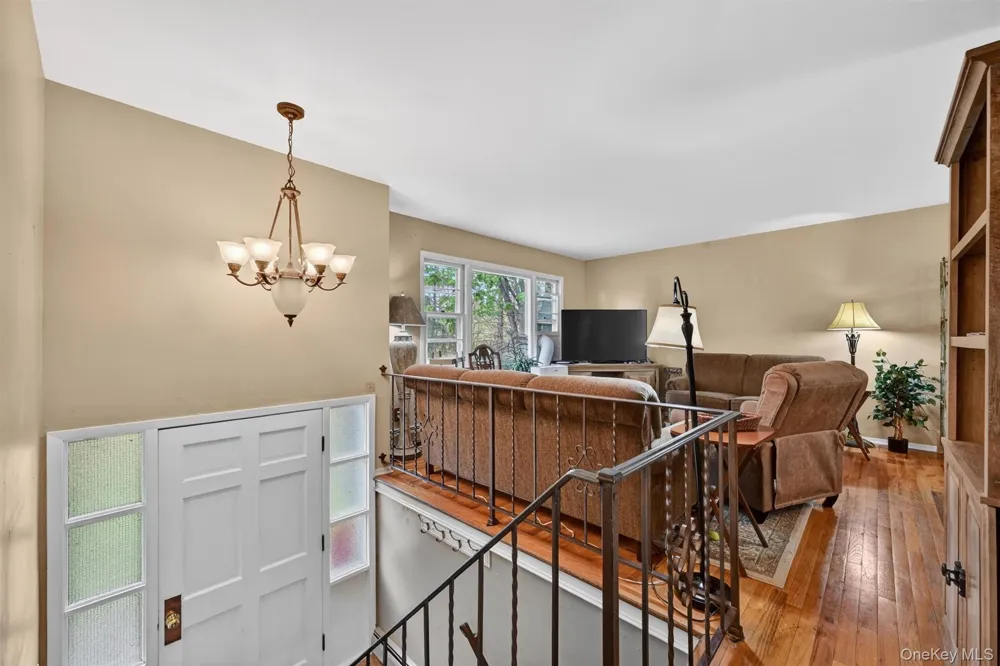 5 Regelski Drive Florida, NY 10921