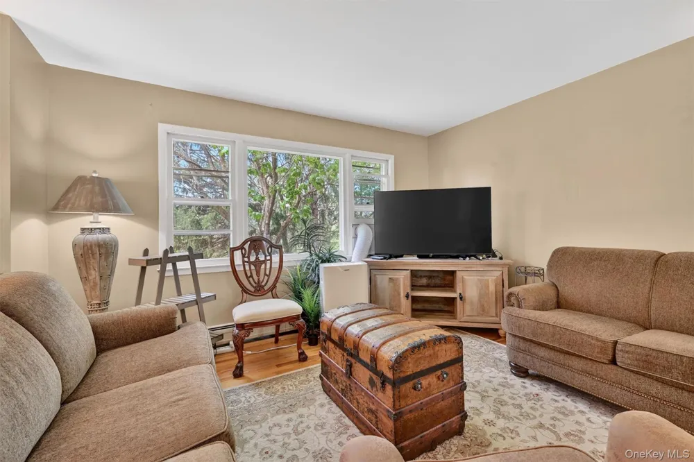 5 Regelski Drive Florida, NY 10921