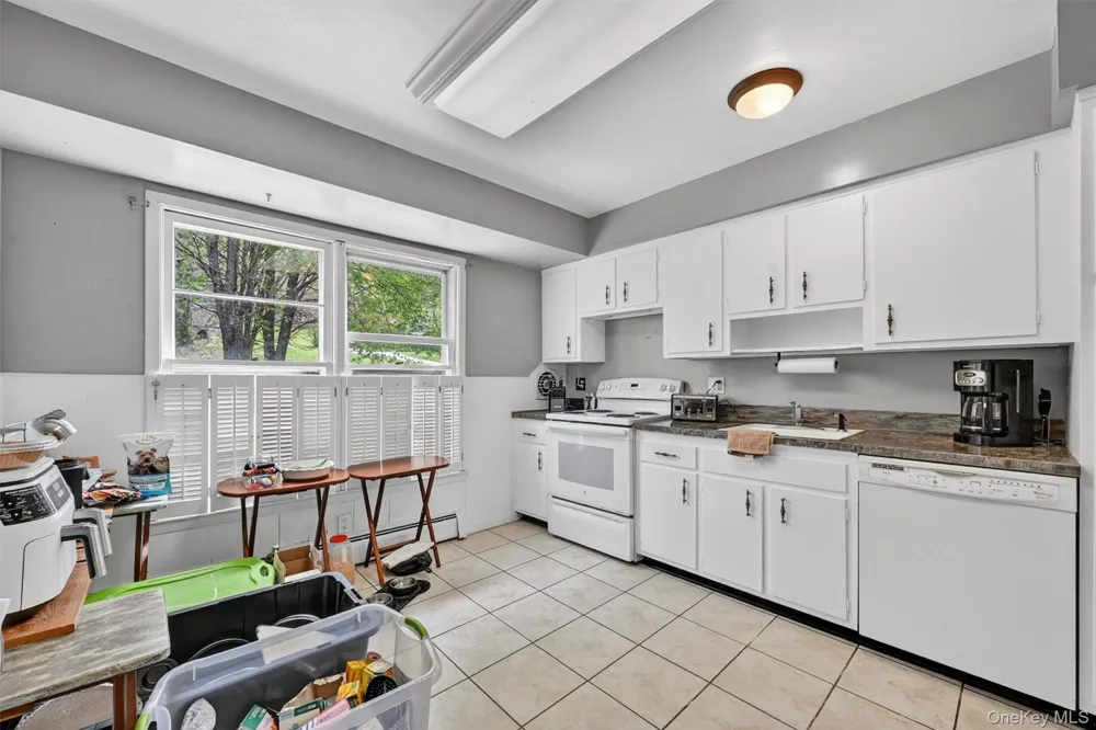 5 Regelski Drive Florida, NY 10921