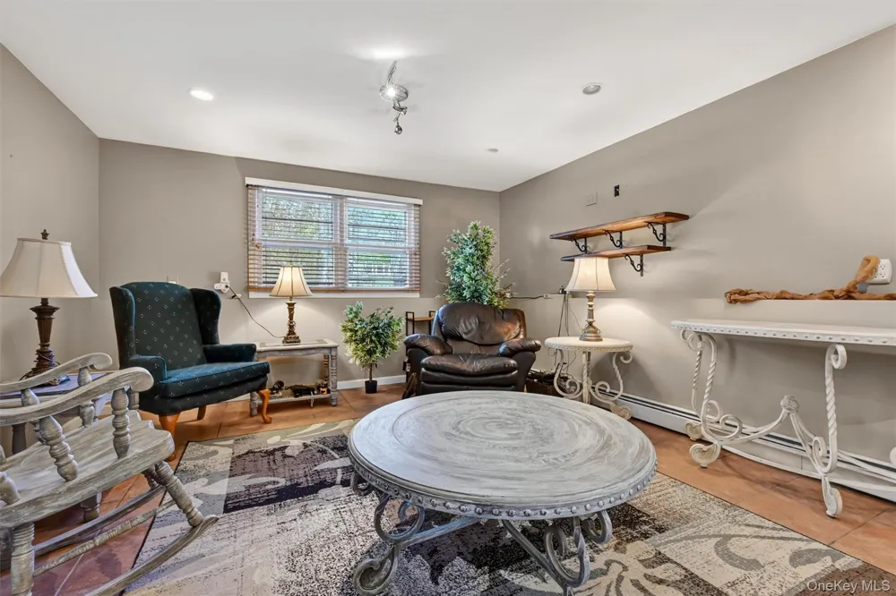 5 Regelski Drive Florida, NY 10921