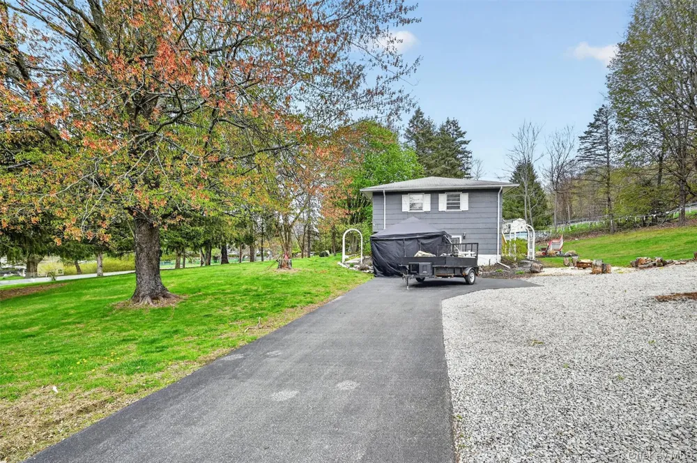 5 Regelski Drive Florida, NY 10921