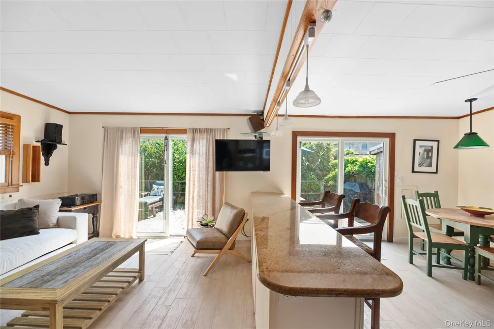 453 Dehnhoff Walk Ocean Beach, NY 11770