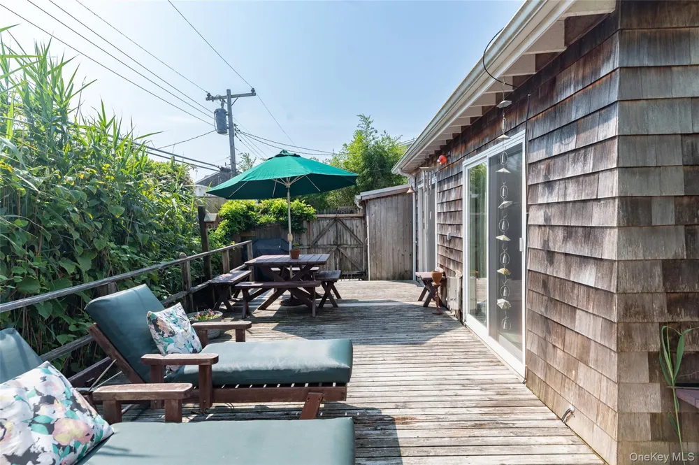 453 Dehnhoff Walk Ocean Beach, NY 11770
