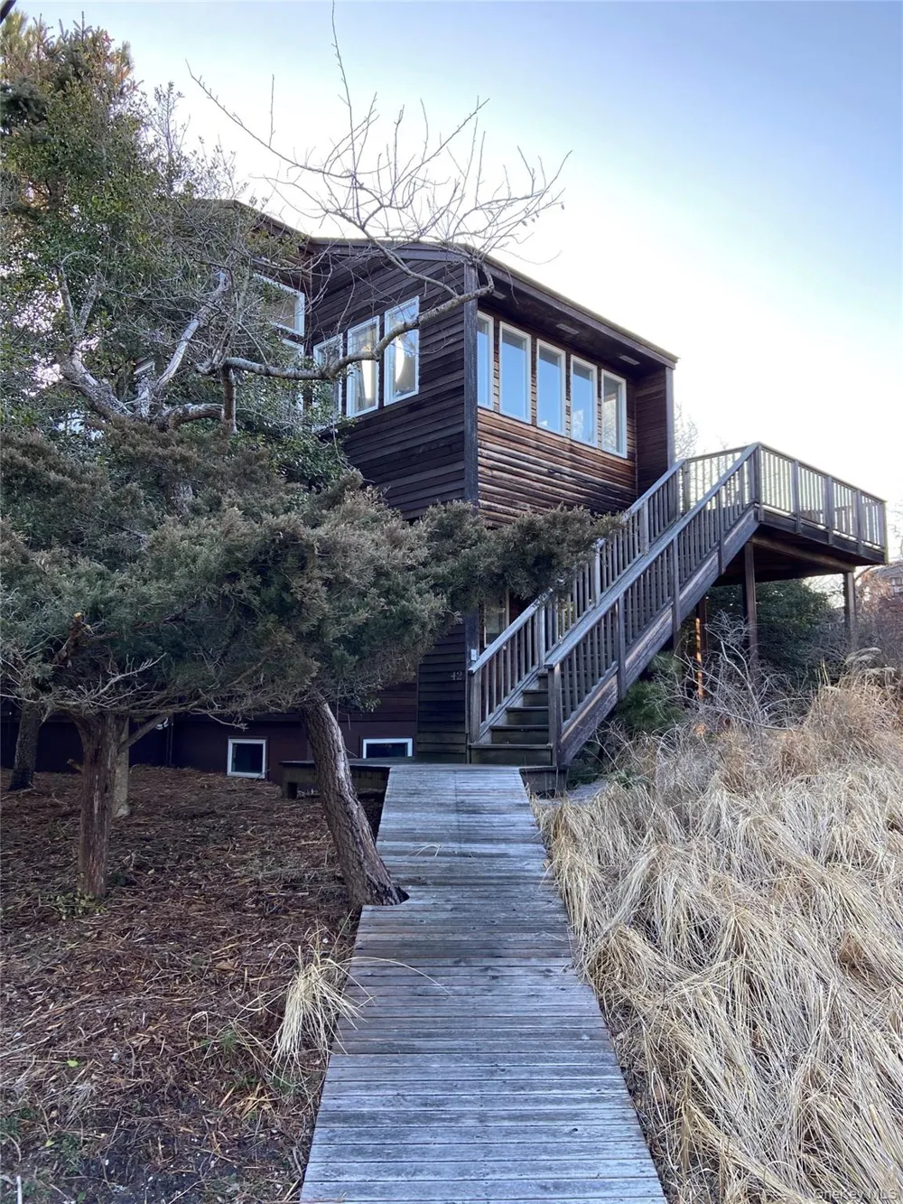 42 Evergreen Seaview, NY 11770