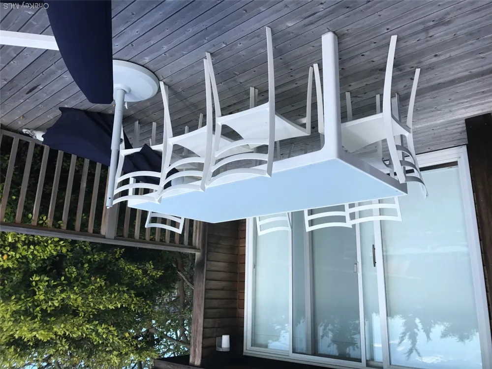42 Evergreen Seaview, NY 11770