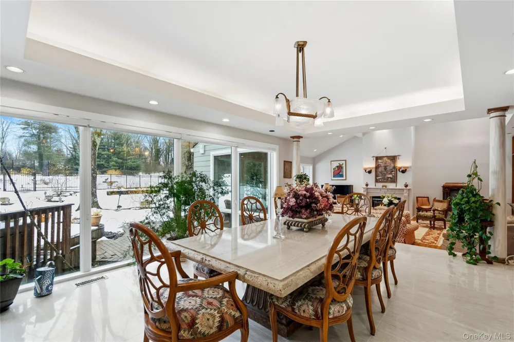 91 Hoaglands Lane Old Brookville, NY 11545