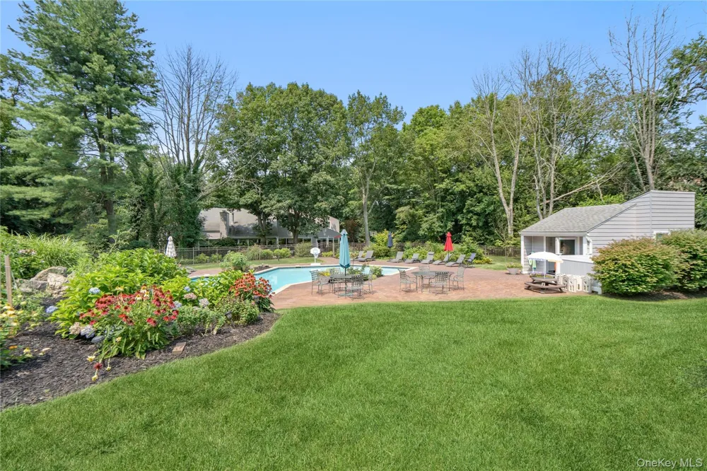 91 Hoaglands Lane Old Brookville, NY 11545