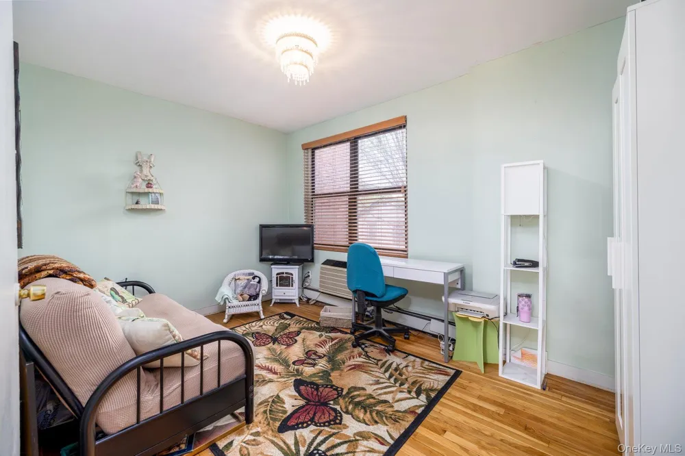 1 Jefferson Avenue #H8 Rockville Centre, NY 11570