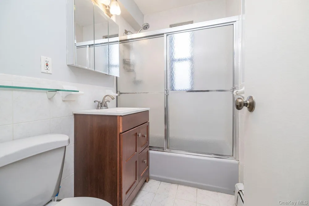 1 Jefferson Avenue #H8 Rockville Centre, NY 11570