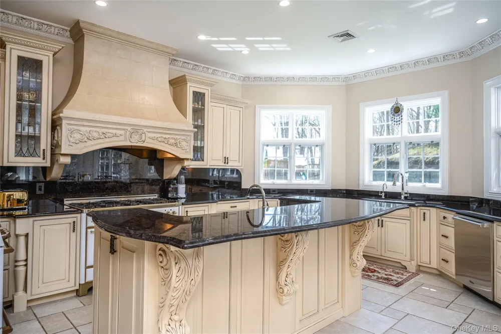 3 Vincent Lane Armonk, NY 10504