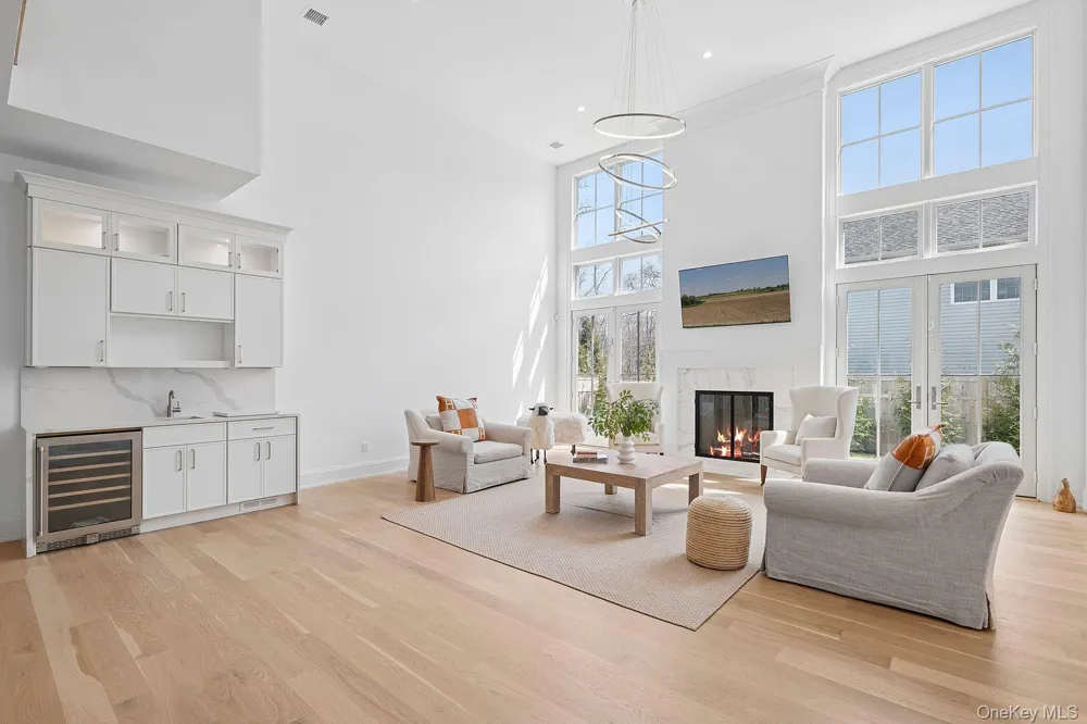 278 Hampton Street Sag Harbor, NY 11963