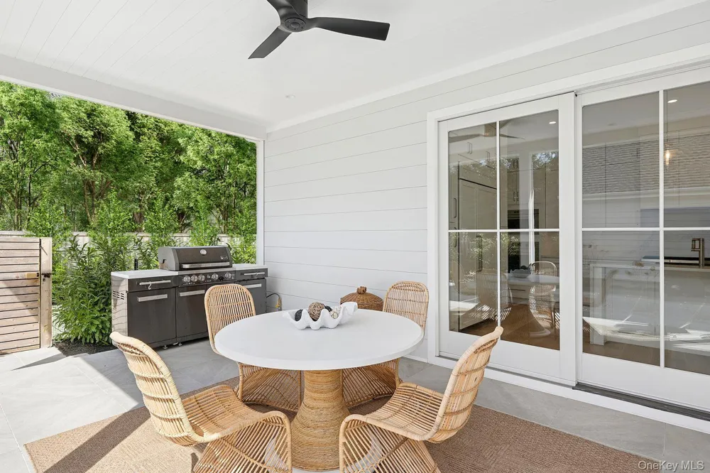 278 Hampton Street Sag Harbor, NY 11963