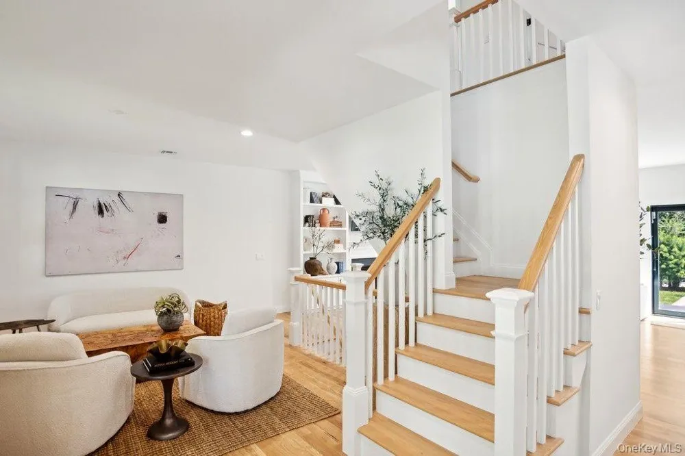4 Squaw Road East Hampton, NY 11937