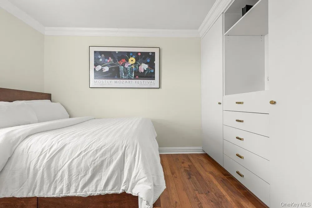 84-50 169th Street #611 Jamaica Hills, NY 11432