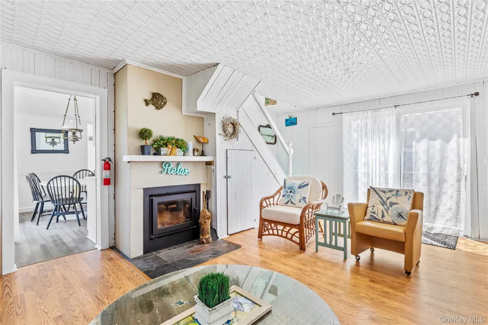 449 Dehnhoff Walk Ocean Beach, NY 11770